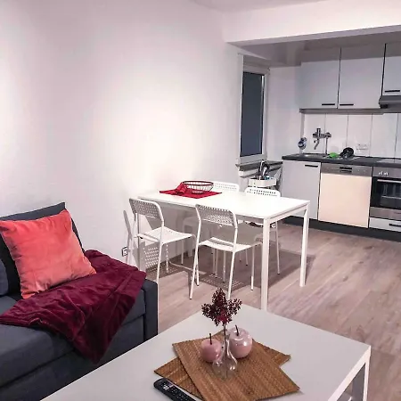 Apartamento Flat, Near Main Station & Shopping